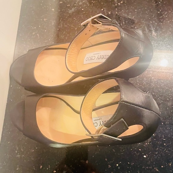 Very gently worn Jimmy Choo black peep toe ankle strap 4 inch heel. Classic - Picture 4 of 6